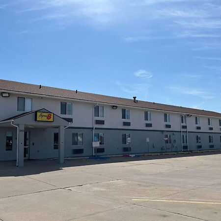 Motel Super 8 By Wyndham Emporia Extérieur photo