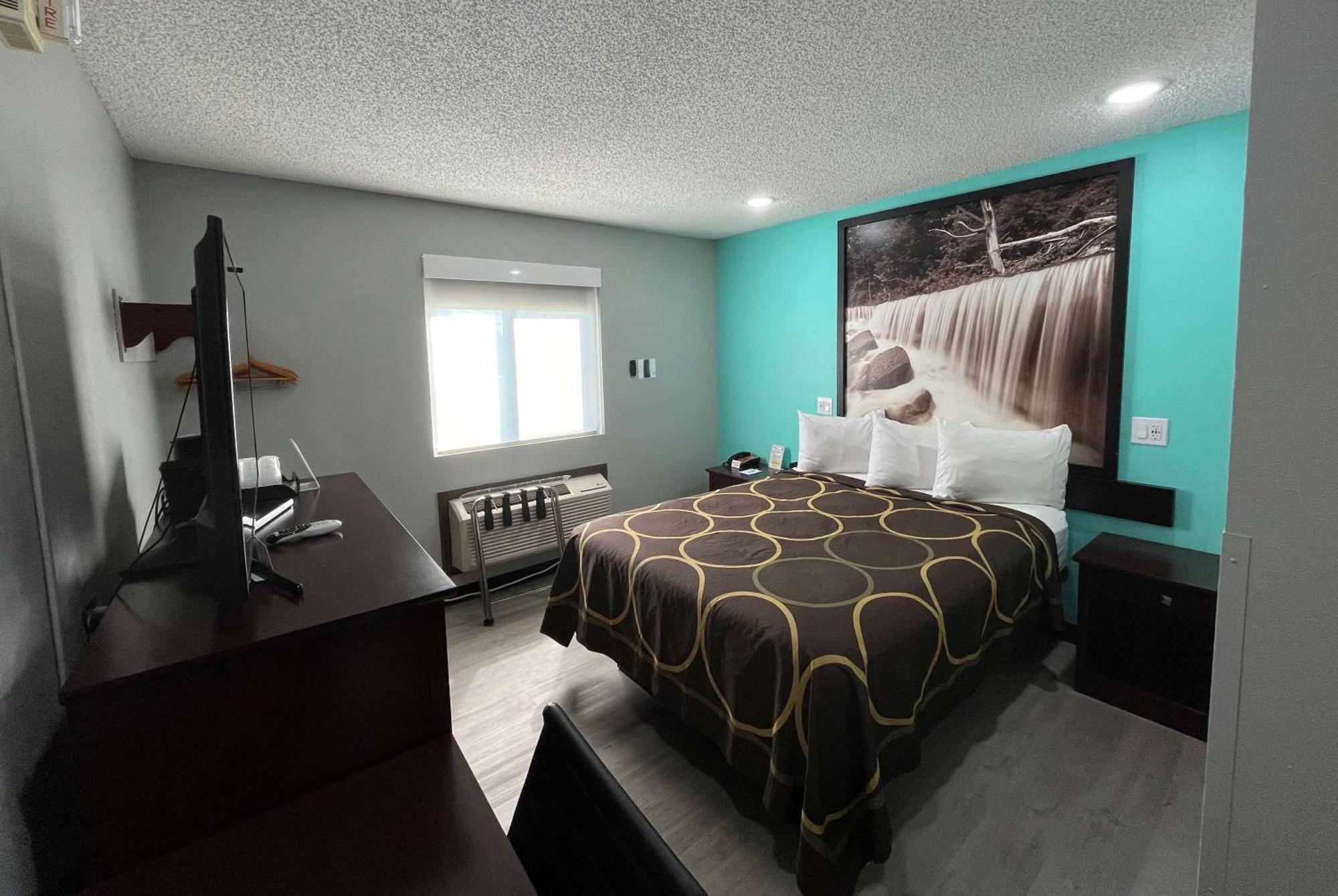 Motel Super 8 By Wyndham Emporia Extérieur photo